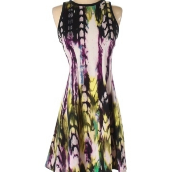 MossimoSize XS  - Picture 1 of 2